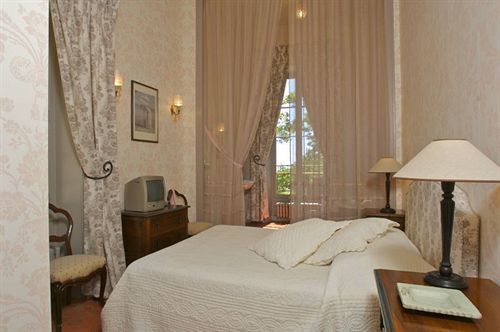 Chateau Juvenal Hotel Saint-Hippolyte-le-Graveyron Buitenkant foto