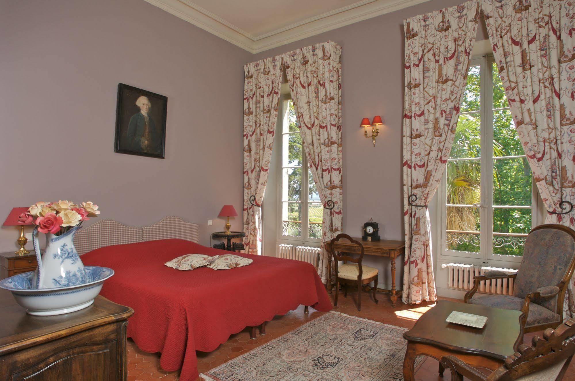 Chateau Juvenal Hotel Saint-Hippolyte-le-Graveyron Buitenkant foto